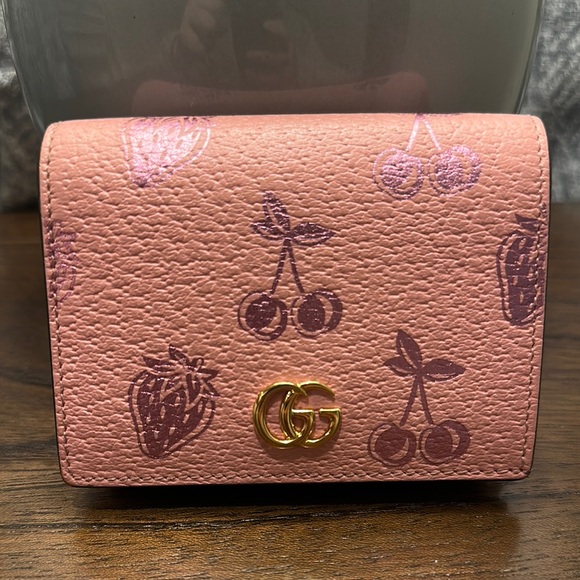 Gucci GG Marmont Pink Bifold Wallet limited ๐ ๐